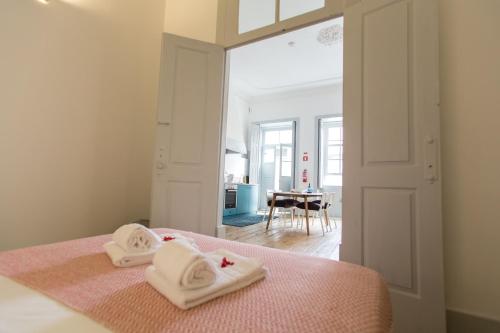Casa do Poeta & Guitarra by Porto City Hosts