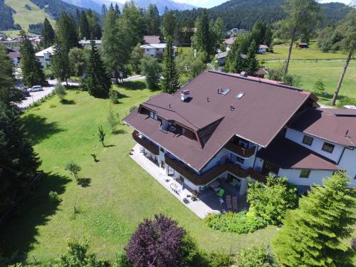 Zdjęcie z galerii obiektu Landhaus Charlotte Apartments Tirol w mieście Seefeld in Tirol