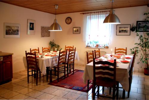 Restaurant ou autre lieu de restauration dans l'établissement Landhotel Lützen-Stadt