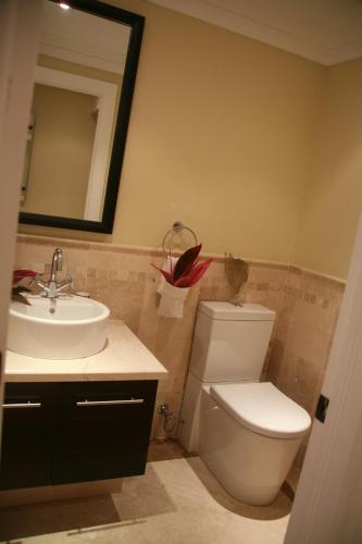 The Atrium Resort photo 2