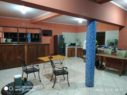 Una cocina o zona de cocina en Hotel Golden House