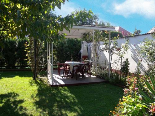 Vonkajšia záhrada v ubytovaní Apartment Siofok, Lake Balaton 3