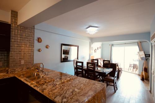 Zona de estar de Maz4you Beachfront Condo