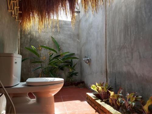 Gallery image of The Seaside Bungalow Hostel and Bar in Hoi An