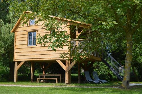 Gallery image of LES GITES INSOLITES DE LA CASCADE in Lespesses