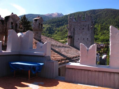 Gallery image of Un Nido nella Torre del Castello in Ponte di Legno