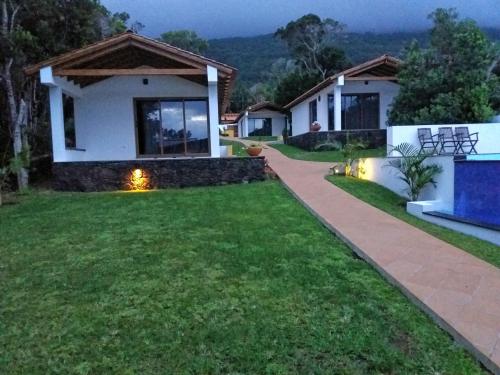 Gallery image of Villas Casteletes in Urzelina