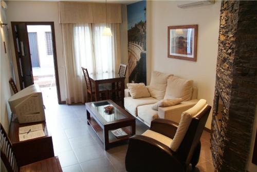 Χώρος καθιστικού στο Apartamentos Ardales