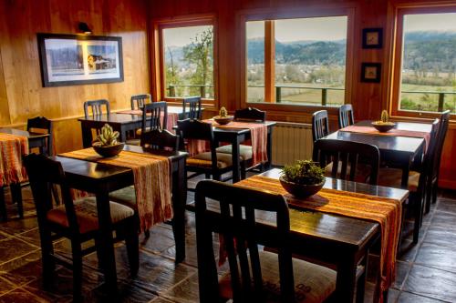 Restaurant o un lloc per menjar a Sieteflores Hosteria De Montaña