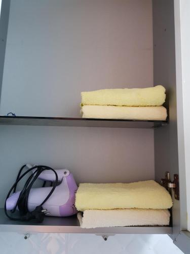 Двухъярусная кровать или двухъярусные кровати в номере JNW MINBAK