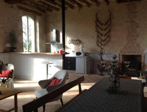 Gallery image of Domaine de Montgenoux in Prissac