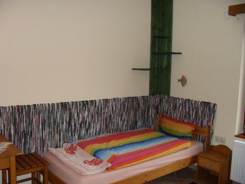 Postel nebo postele na pokoji v ubytování Nyakigláb Villa