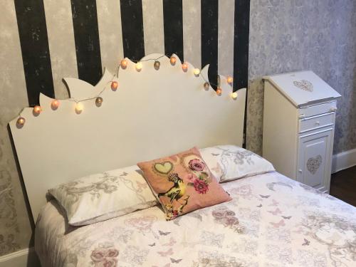 Postel nebo postele na pokoji v ubytování les Thiausères