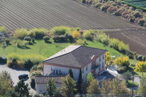 Κήπος έξω από το Hôtel Le Domaine des Vignes Ampuis Lyon Sud Vienne