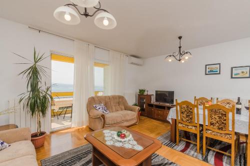 Posezení v ubytování Apartment Sea & Island view