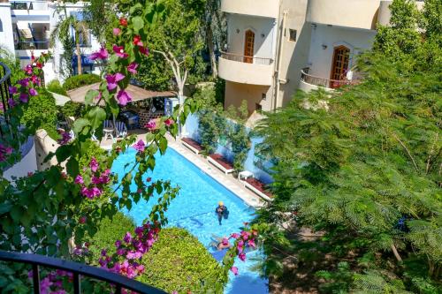 Pogled na bazen u objektu El Gezira Garden Hotel Luxor ili u blizini