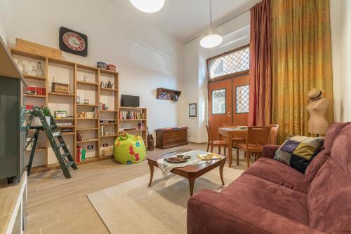 GuestHost - Monti Artistic Flat