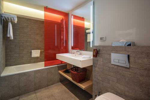 Bagno di Park Inn by Radisson Bucharest Hotel & Residence