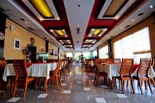 Restaurace v ubytování Hotel Lubjana