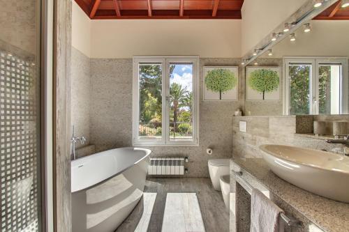 Phòng tắm tại Villa Javier La Palma
