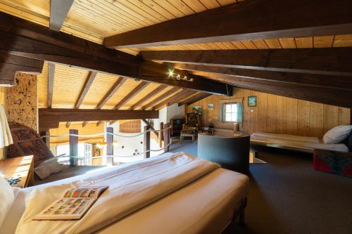 Säng eller sängar i ett rum på Tanzhaus