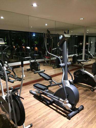 Gimnasio o instalaciones de fitness de Siam Piman Hotel