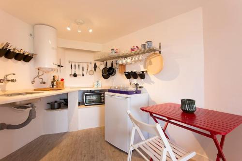 River View Apartment in Castelo Historic Lisbon One Bedroom