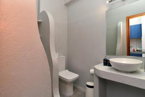 Gallery image of Batistas Apartments in Naousa