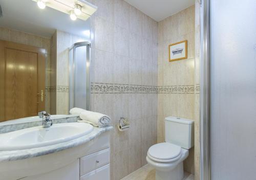 Kúpeľňa v ubytovaní Apartment Rambla Tarragona Free parking