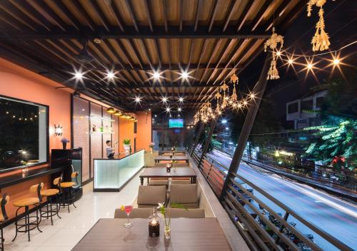 Un restaurante o sitio para comer en U Chiang Mai