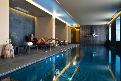 The Prime Energize Hotel & SPA - Algarveの敷地内または近くにあるプール