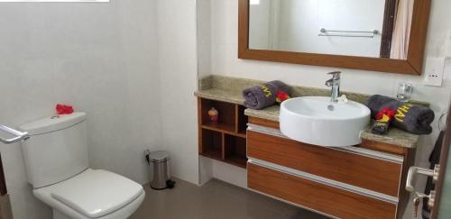 Vonios kambarys apgyvendinimo įstaigoje Sahaj Holiday Apartments