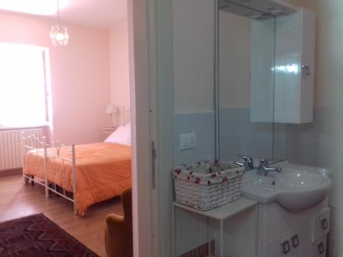 Ванна кімната в Villa Carol "Ortensia1" "Ortensia 2"
