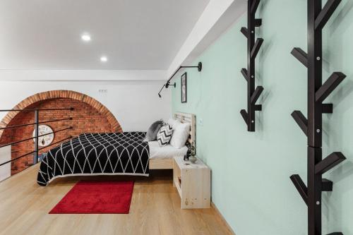 Postel nebo postele na pokoji v ubytování Two-room apartment on Lanzheronovskaya