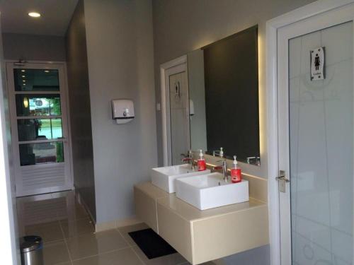 Gallery image of G Langkawi Motel in Kuah