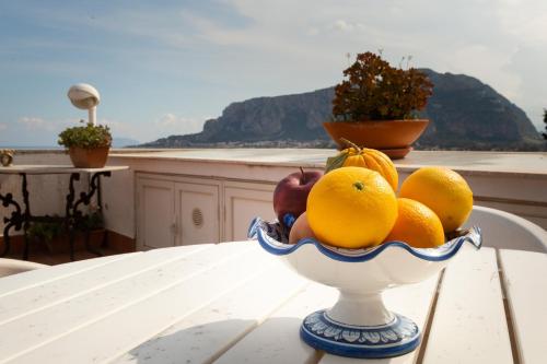 Mondello Wonderful Seaview Apartment x6