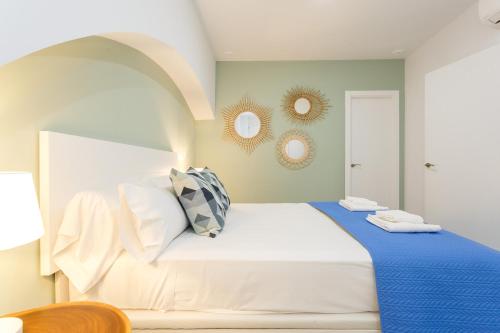 Nueva ALMUDENA Apartment by Cadiz4Rentals