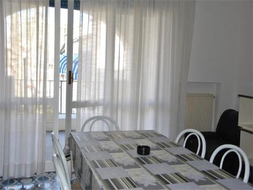Cozy Holiday Home in Misano Adriatico near Beach