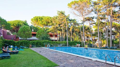 Bazén v ubytovaní Riviera complex alebo v jeho blízkosti