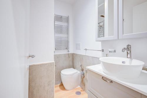 GuestHost - Spanish Steps Luxury Apartment