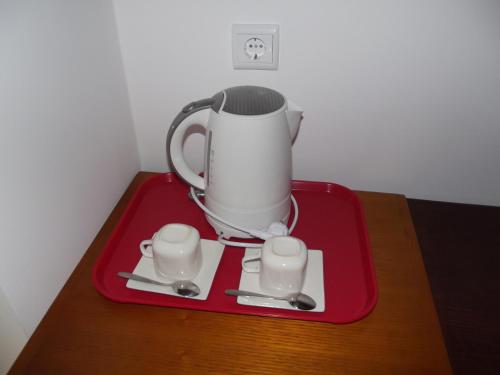 Tetera y cafetera en Frentomar