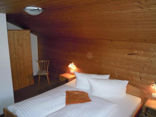 Postel nebo postele na pokoji v ubytování Ferienhaus Höchhäusl