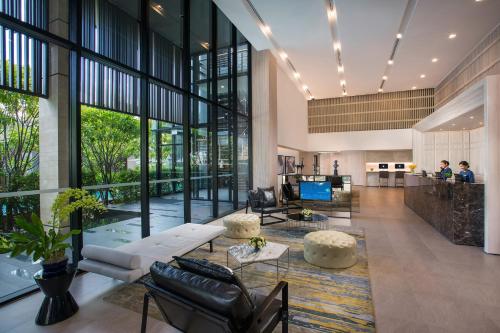 Гостиная зона в Somerset Ekamai Bangkok