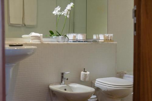 Phòng tắm tại Porto D´Ouro Apartments