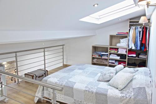 DUPLEX FONTAINE - Appartement Duplex coeur vieil Antibes Old city Marché provencal