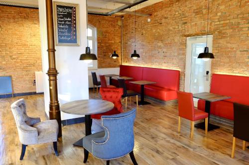 Et opholdsområde på Bahnhof-Erzingen, hotel, coffee & more