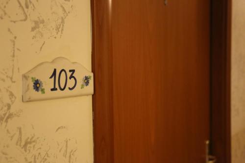 Fotografie z fotogalerie ubytování Albergo Del Centro Storico v Salernu