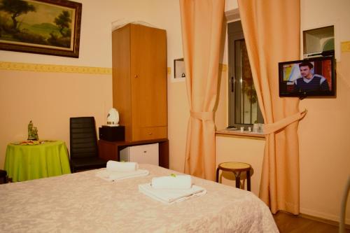 Stoa Rooms