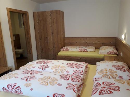 Posteľ alebo postele v izbe v ubytovaní Ferienwohnung Eiterer