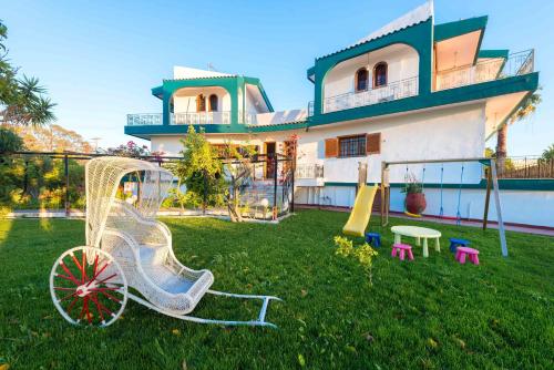 a playground in the yard of a house at Villas Marianna in Kalavárda